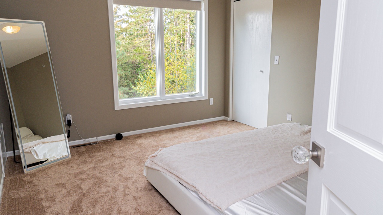 Photo of Bedroom in Hudson