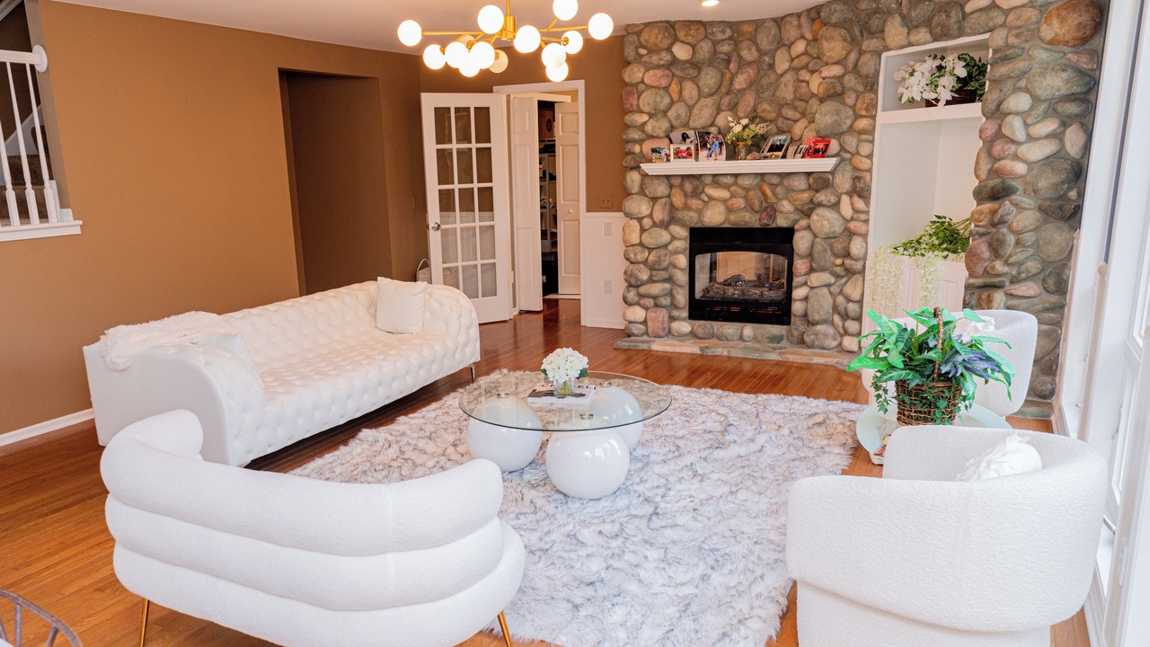 Photo of Livingroom in Hudson
