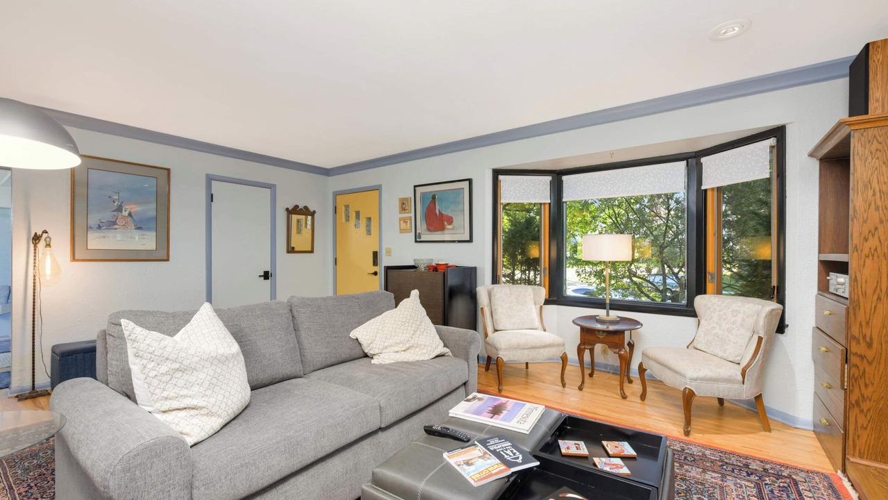 Photo of Livingroom in Highland