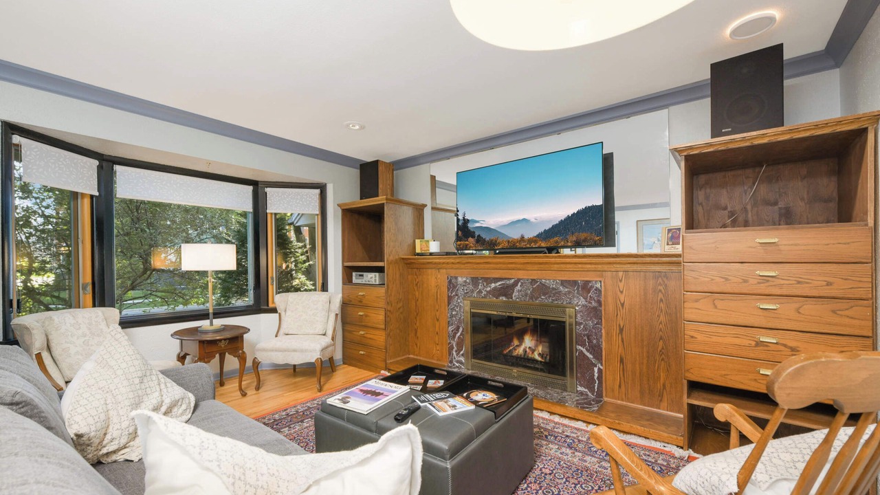 Photo of Livingroom in Highland