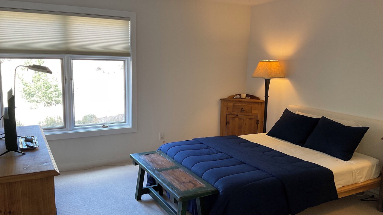 Photo of Bedroom in Nambe Pueblo
