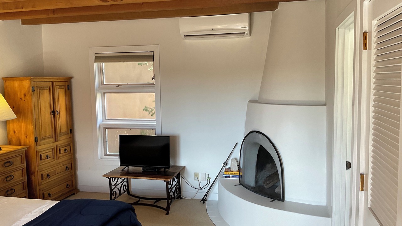 Photo of Bedroom in Nambe Pueblo