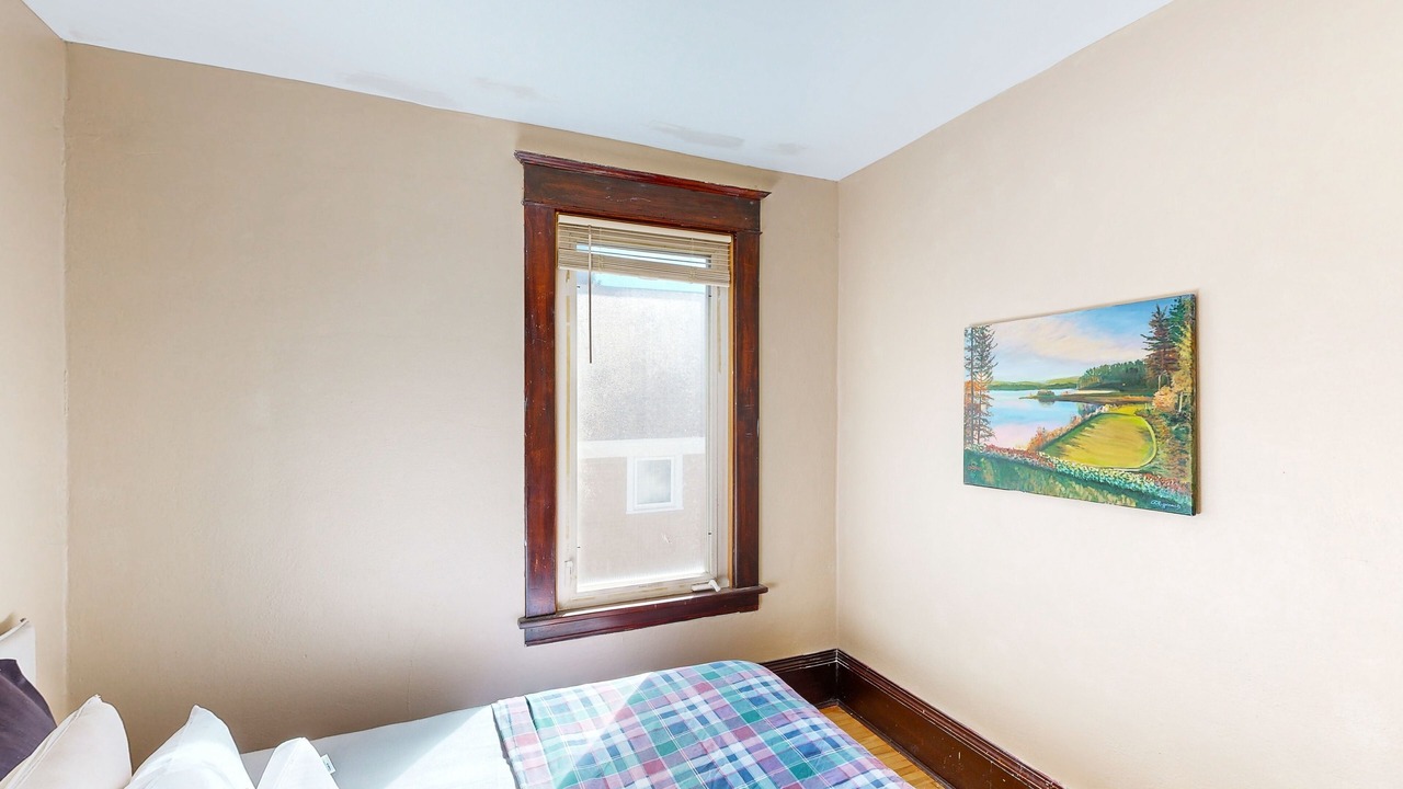 Photo of Bedroom in Midway