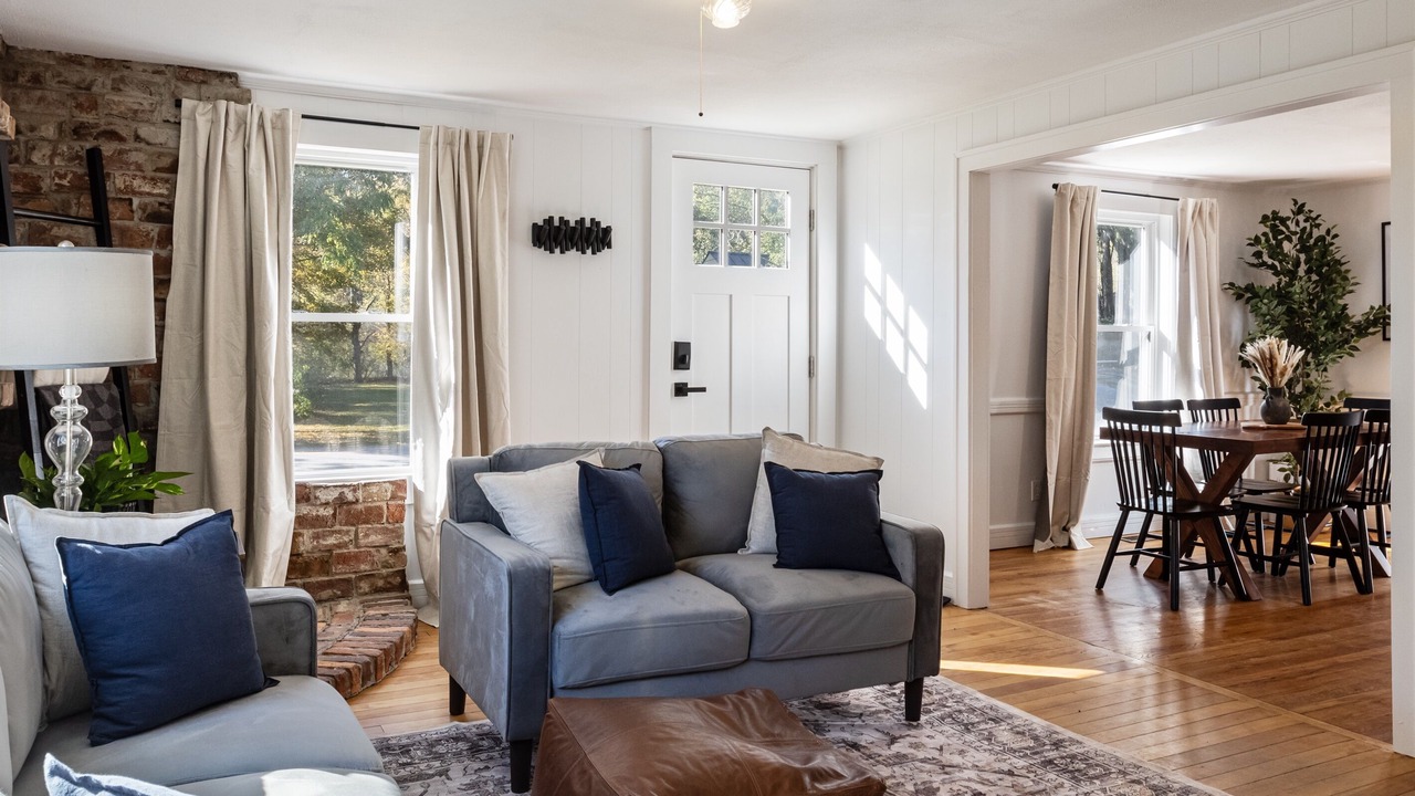 Photo of Livingroom in East Dorset