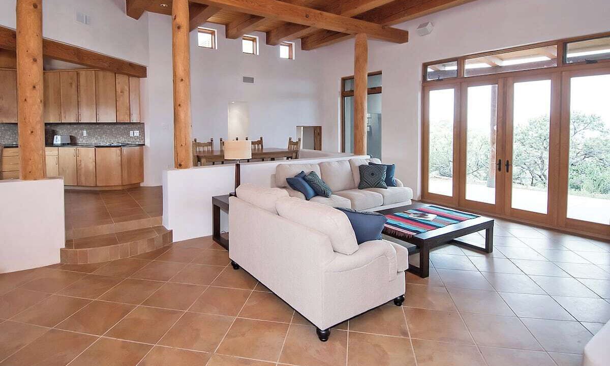 Photo of Livingroom in Nambe Pueblo