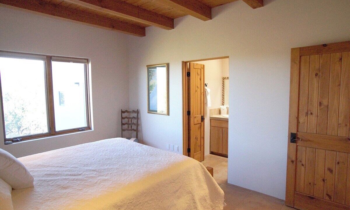Photo of Bedroom in Nambe Pueblo