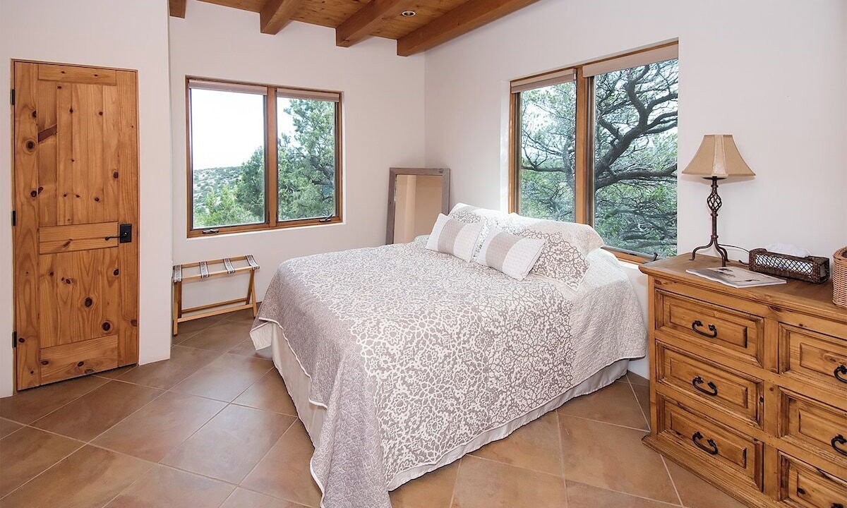 Photo of Bedroom in Nambe Pueblo