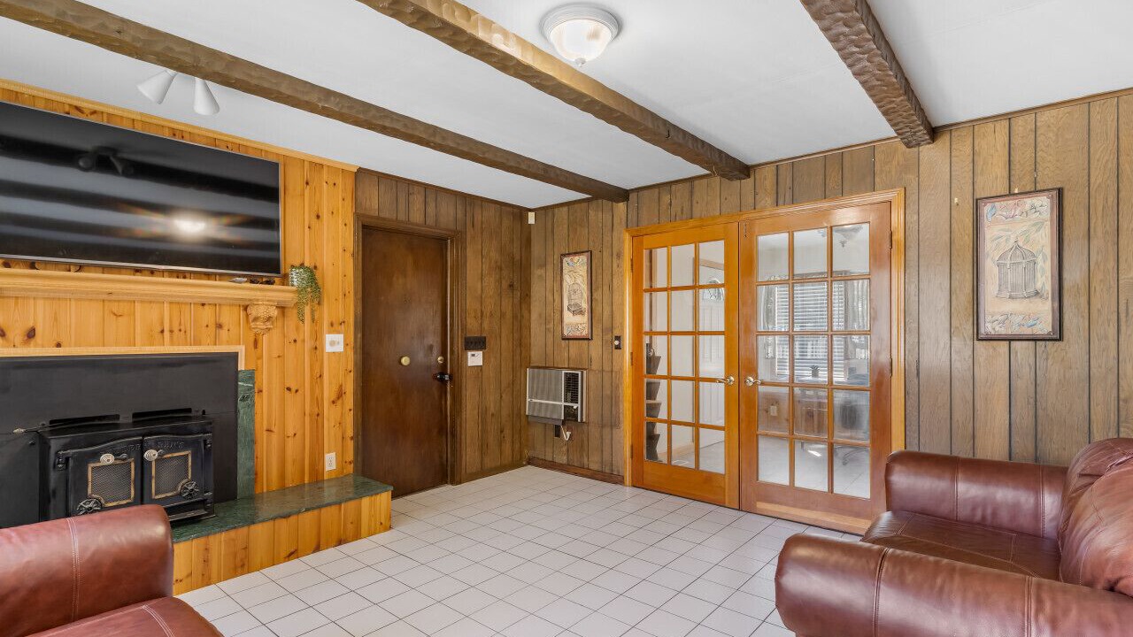 Photo of Bedroom in East Shore