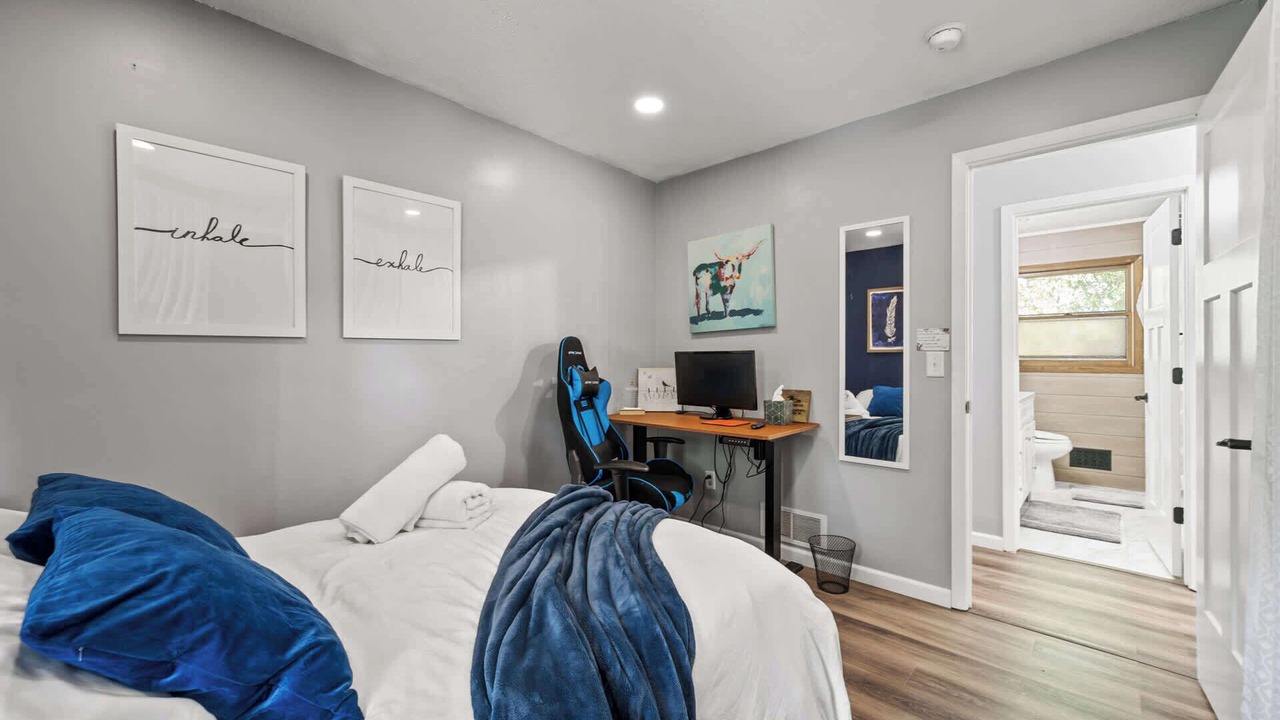 Photo of Bedroom in Maple Grove