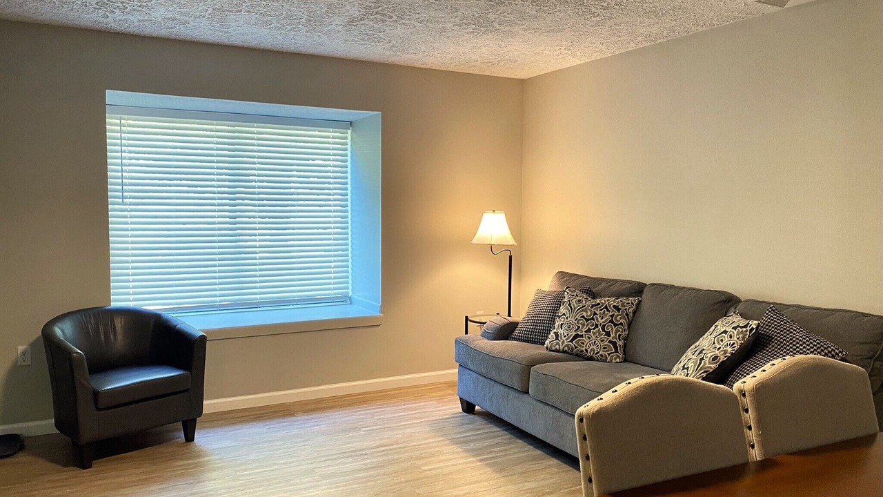 Photo of Livingroom in Pineville