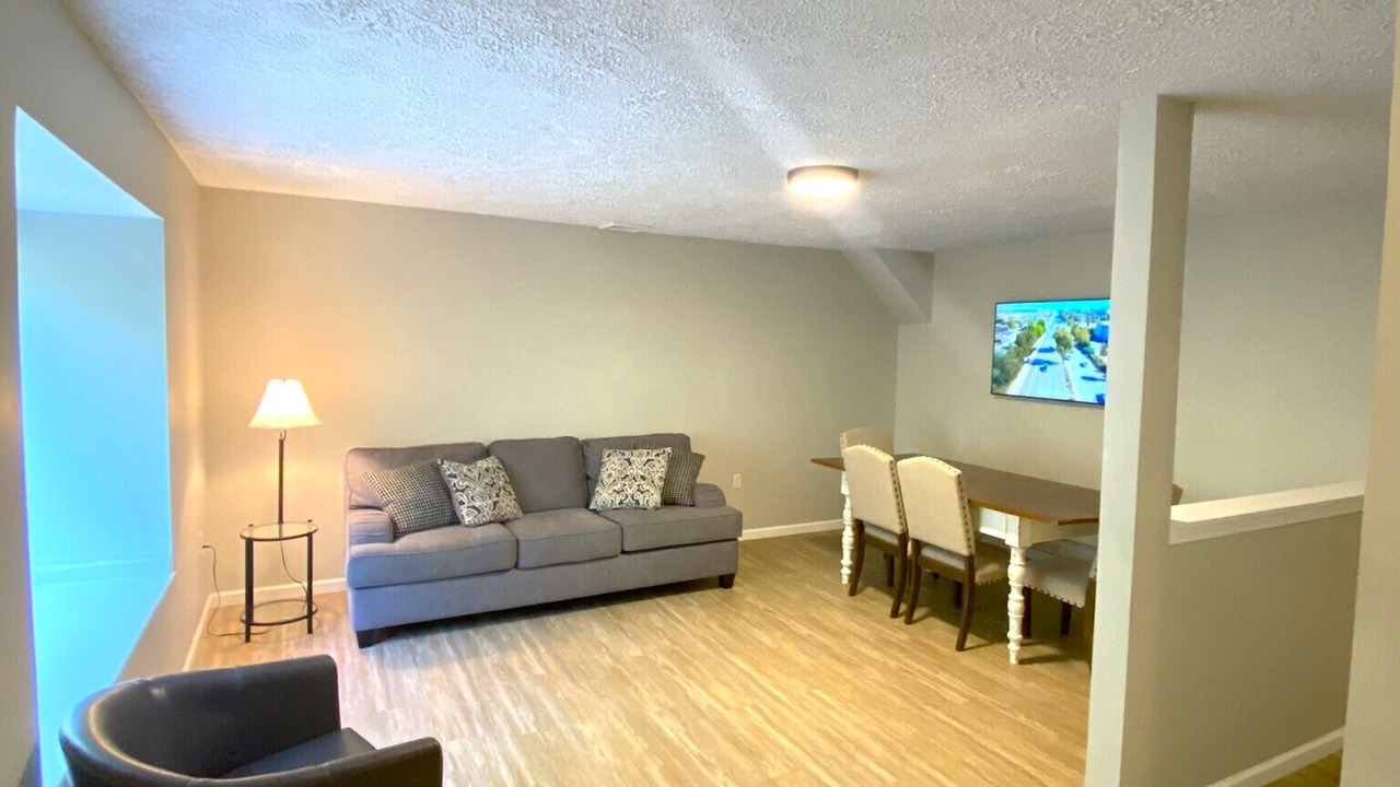 Photo of Livingroom in Pineville