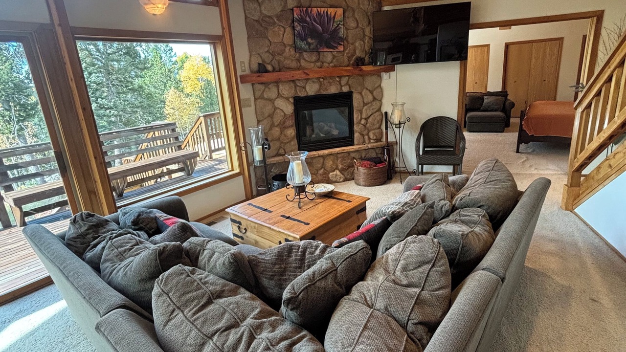 Photo of Livingroom in Angel Fire
