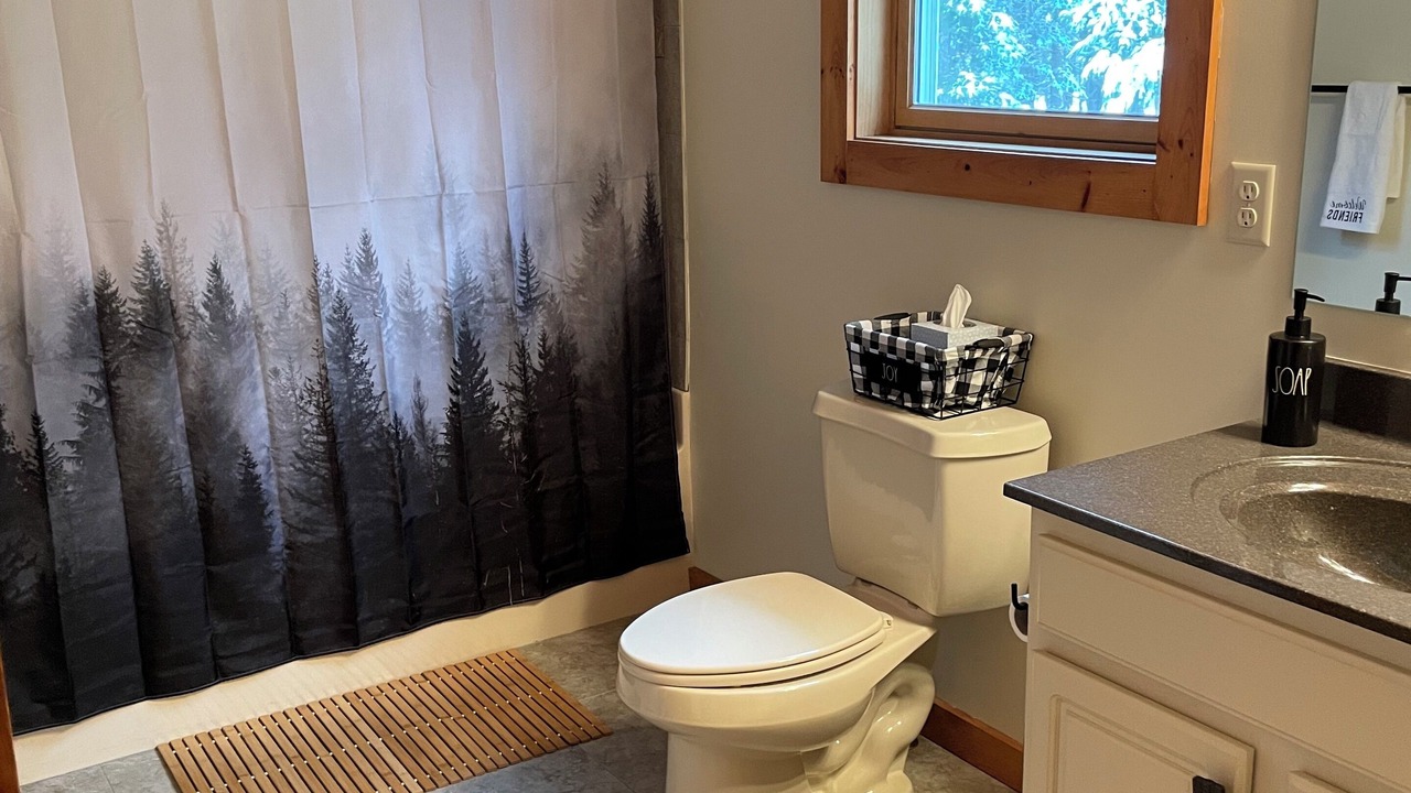 Photo of Bathroom in Thendara