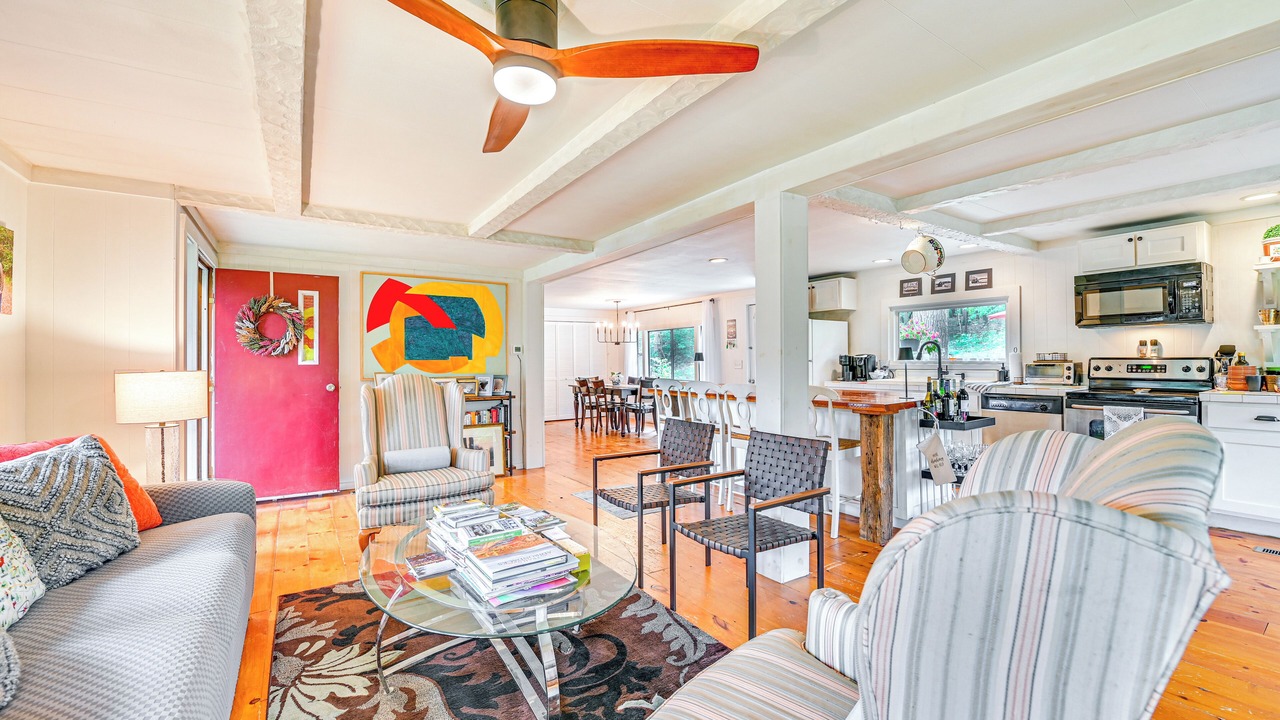 Photo of Livingroom in Gloversville