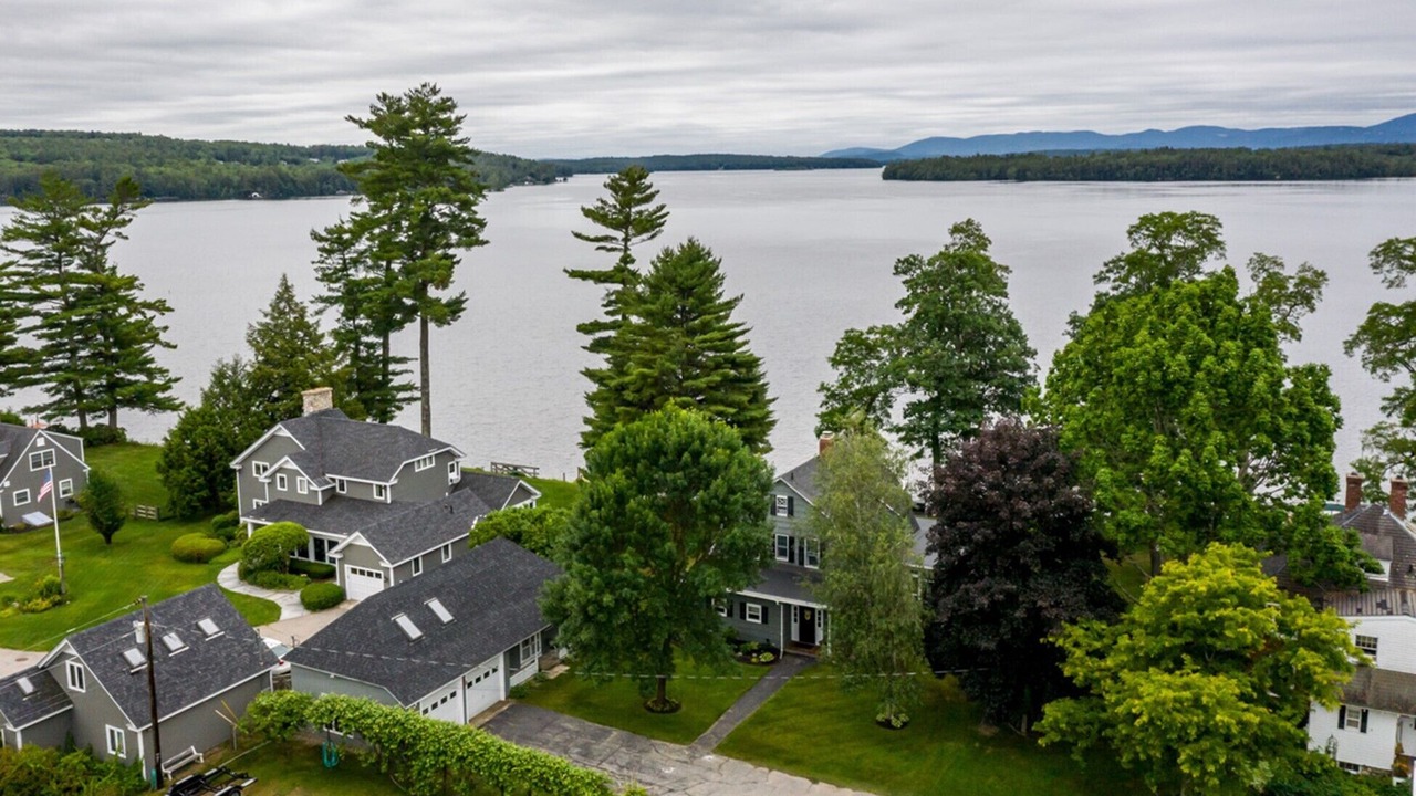 Photo of Outdoor in Melvin Village