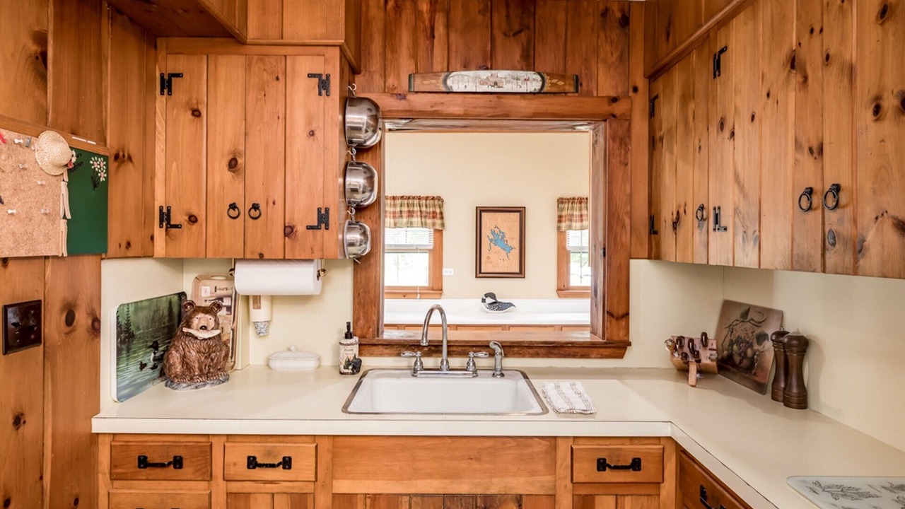 Photo of Bathroom in Melvin Village