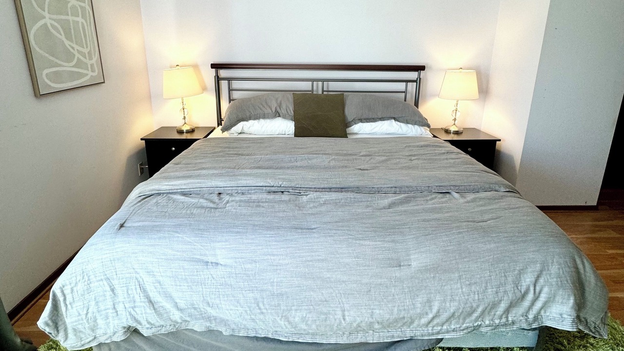 Photo of Bedroom in Northwestern Precinct
