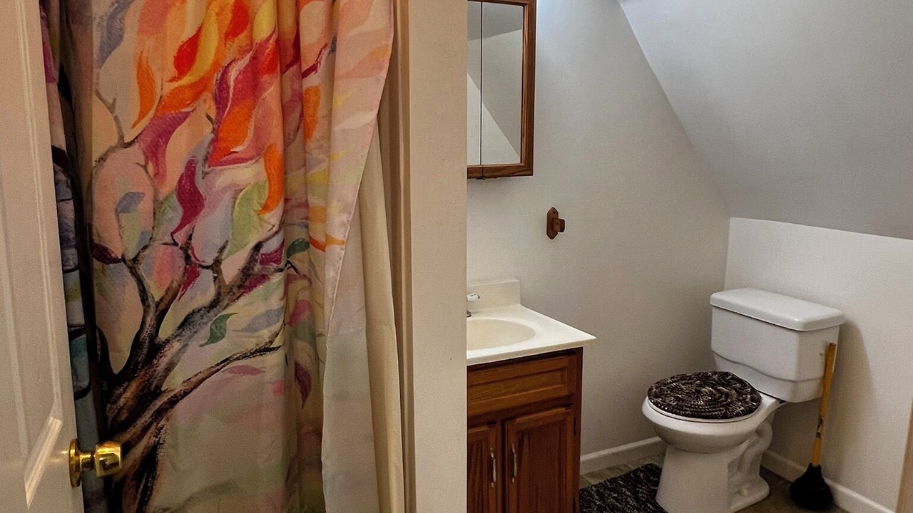 Photo of Bathroom in Herron