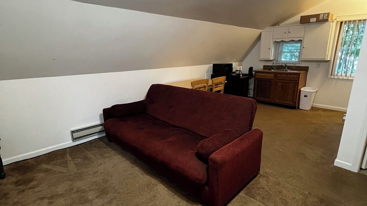 Photo of Livingroom in Herron