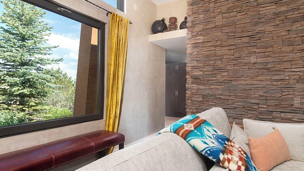Photo of Livingroom in Chupadero
