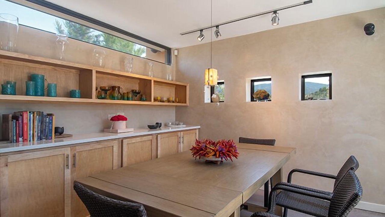 Photo of Livingroom in Chupadero