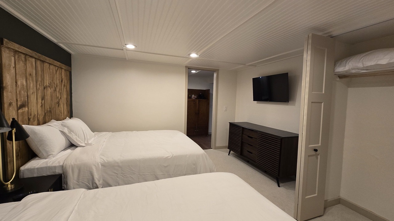 Photo of Bedroom in Mountain