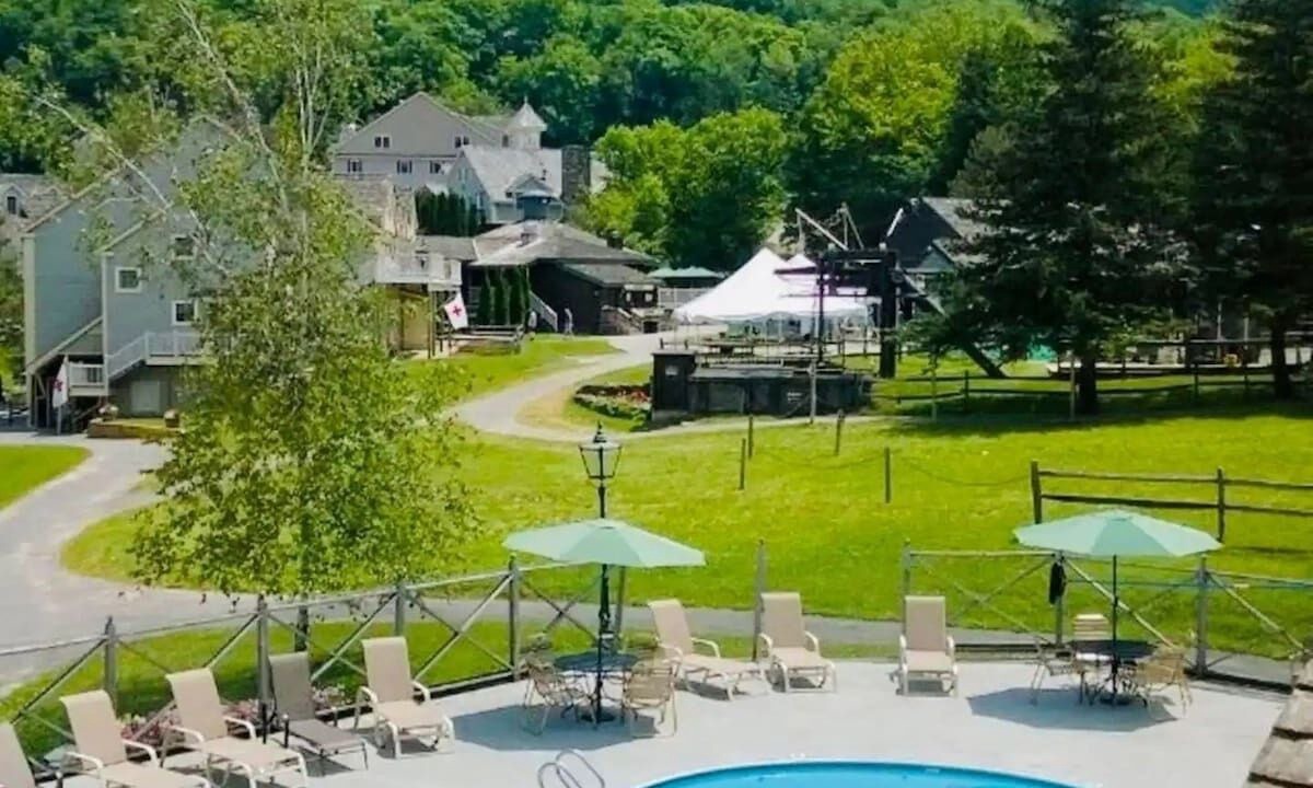 Photo of Outdoor in Hancock
