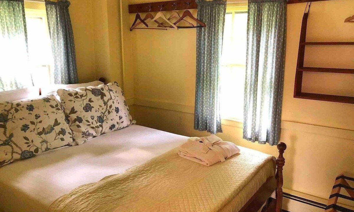 Photo of Bedroom in Canaan