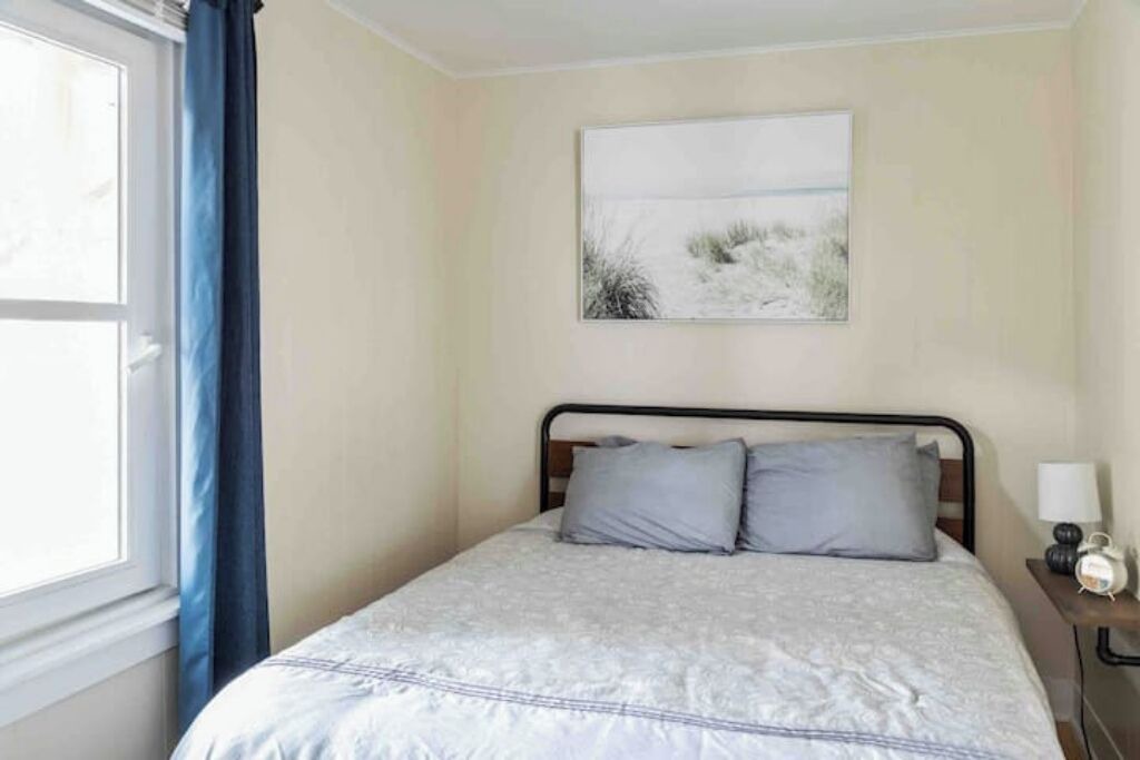 Photo of Bedroom in Old North End