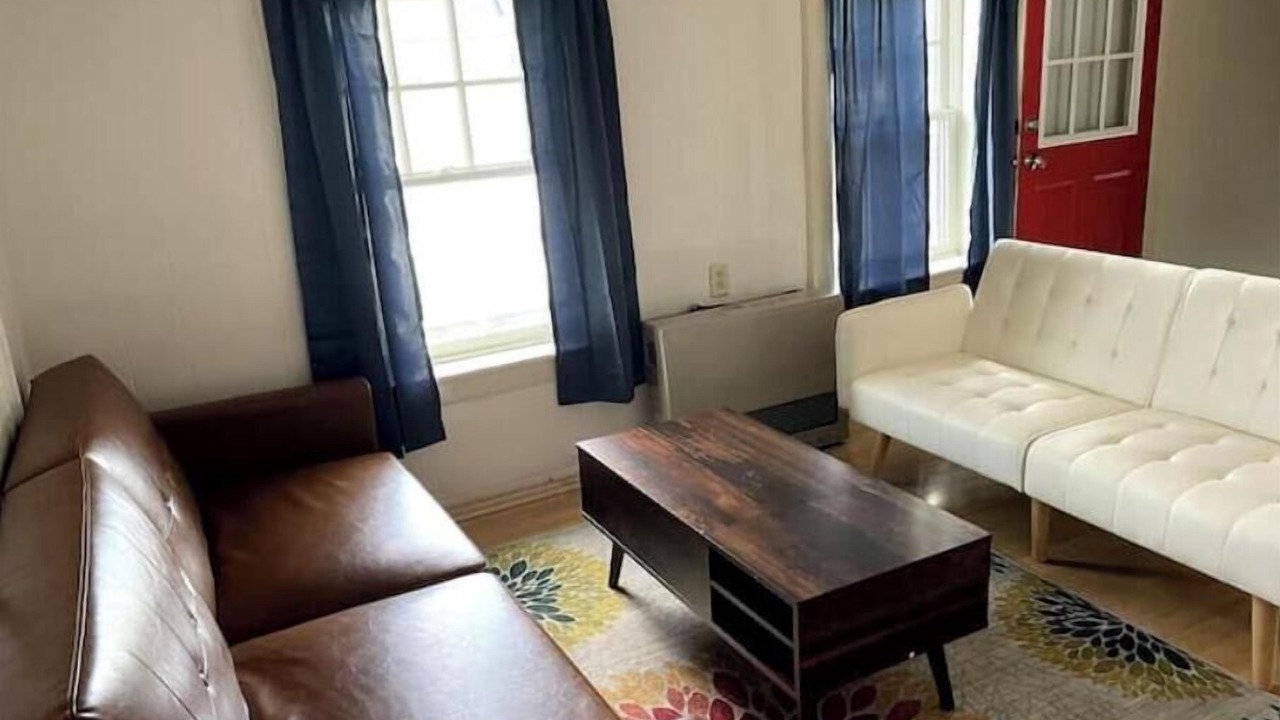 Photo of Livingroom in Burlington