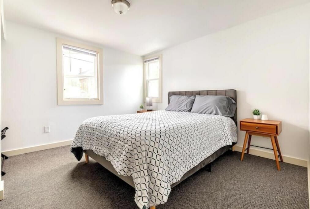 Photo of Bedroom in Old North End