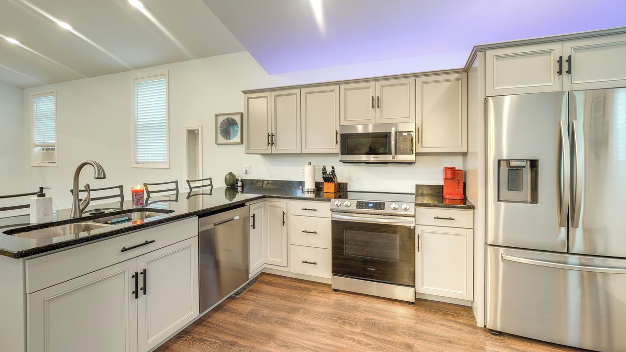 Photo of Kitchen in Deep Water