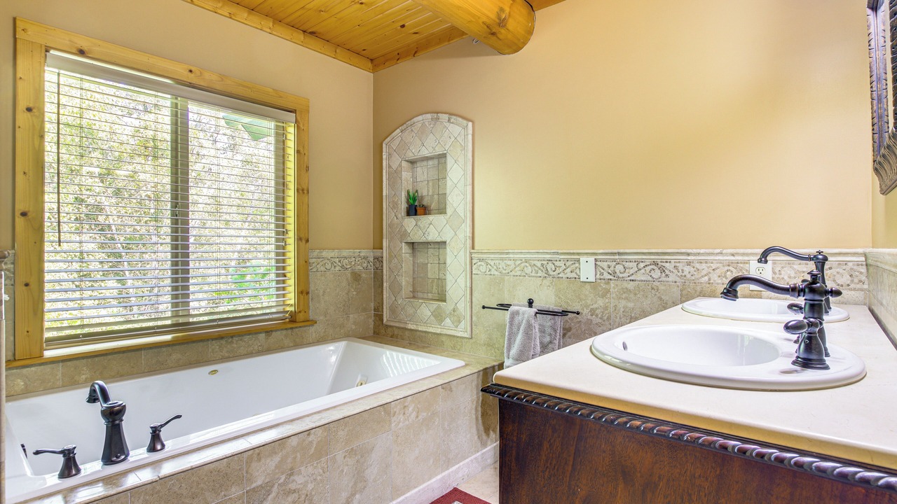 Photo of Bathroom in Eldorado