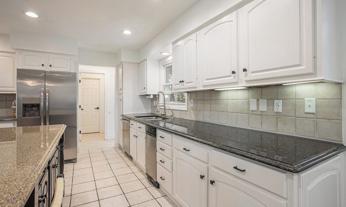 Photo of Kitchen in White Pigeon