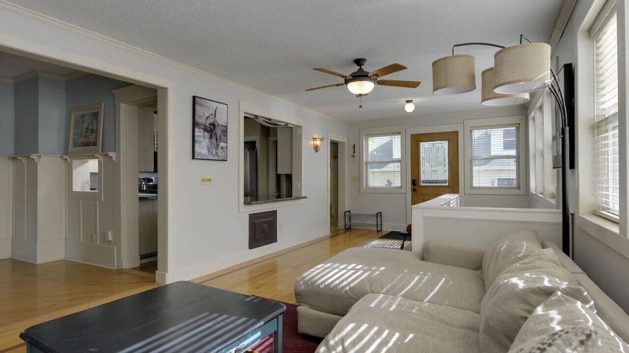 Photo of Livingroom in Hastings