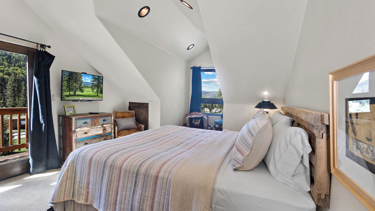 Photo of Bedroom in Taos Ski Valley