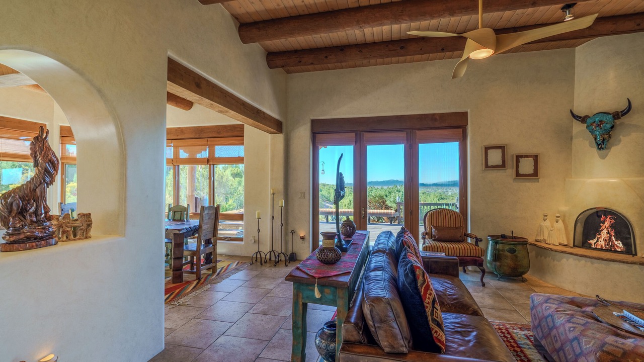 Photo of Livingroom in Santa Fe