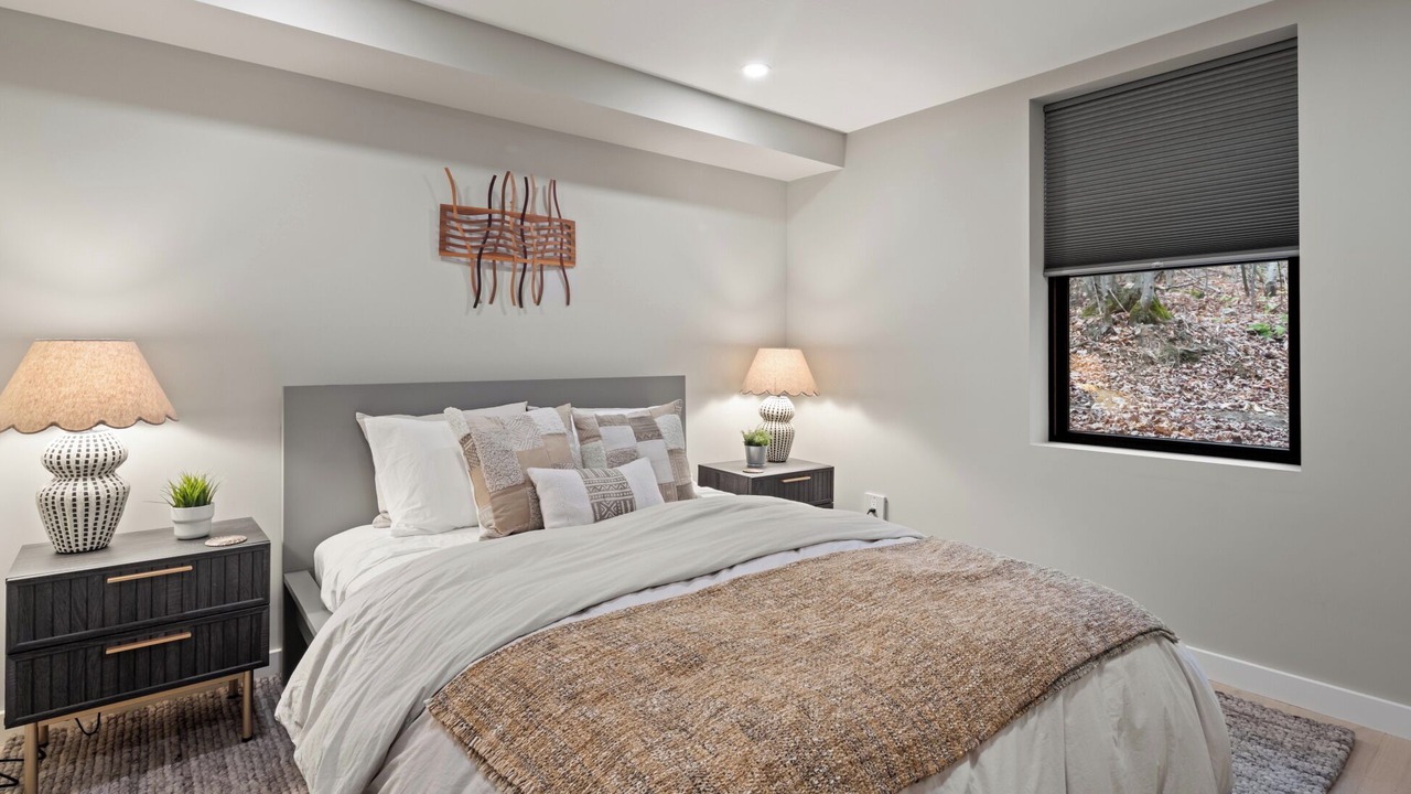 Photo of Bedroom in Stowe Hollow
