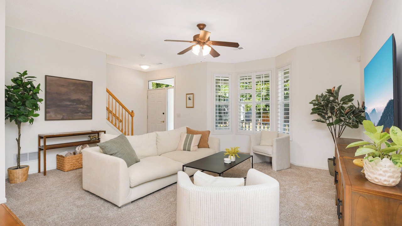 Photo of Livingroom in West Seventh