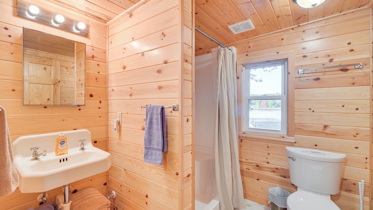 Photo of Bathroom in Webster