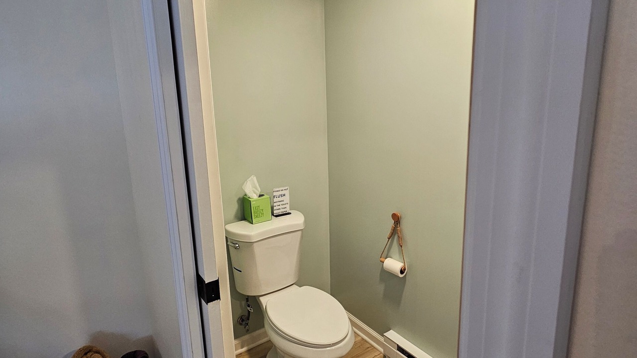 Photo of Bathroom in Lake Desolation