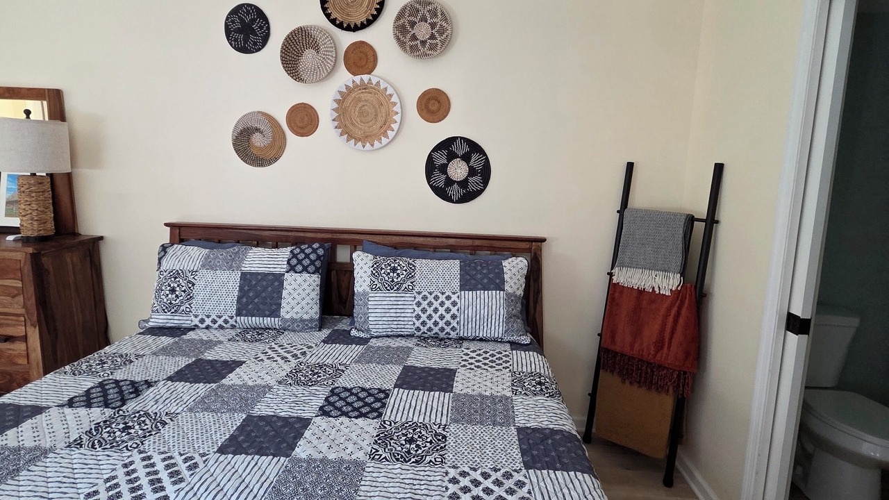 Photo of Bedroom in Lake Desolation