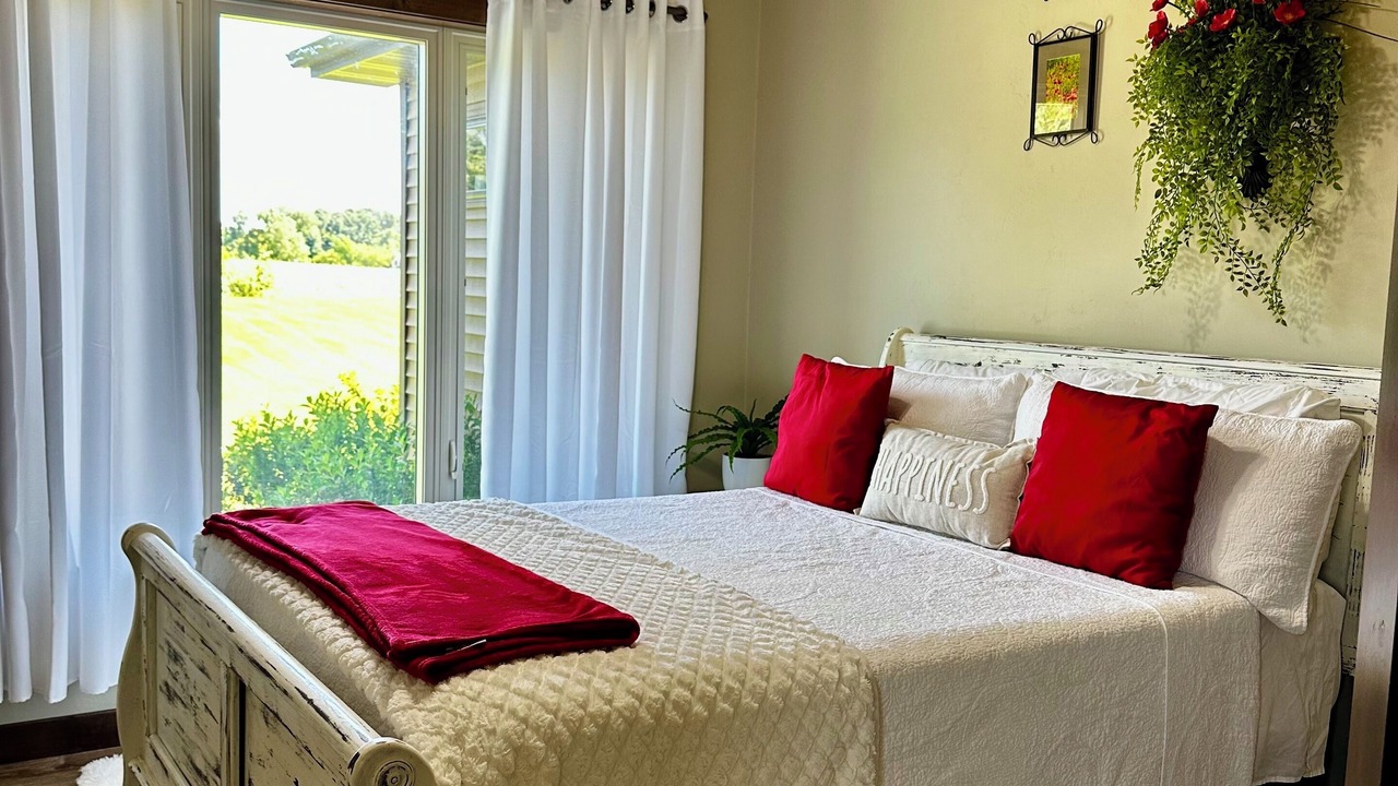 Photo of Bedroom in Forest Junction