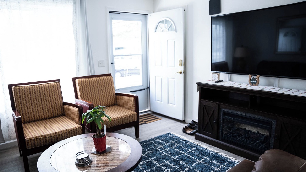 Photo of Livingroom in Romulus