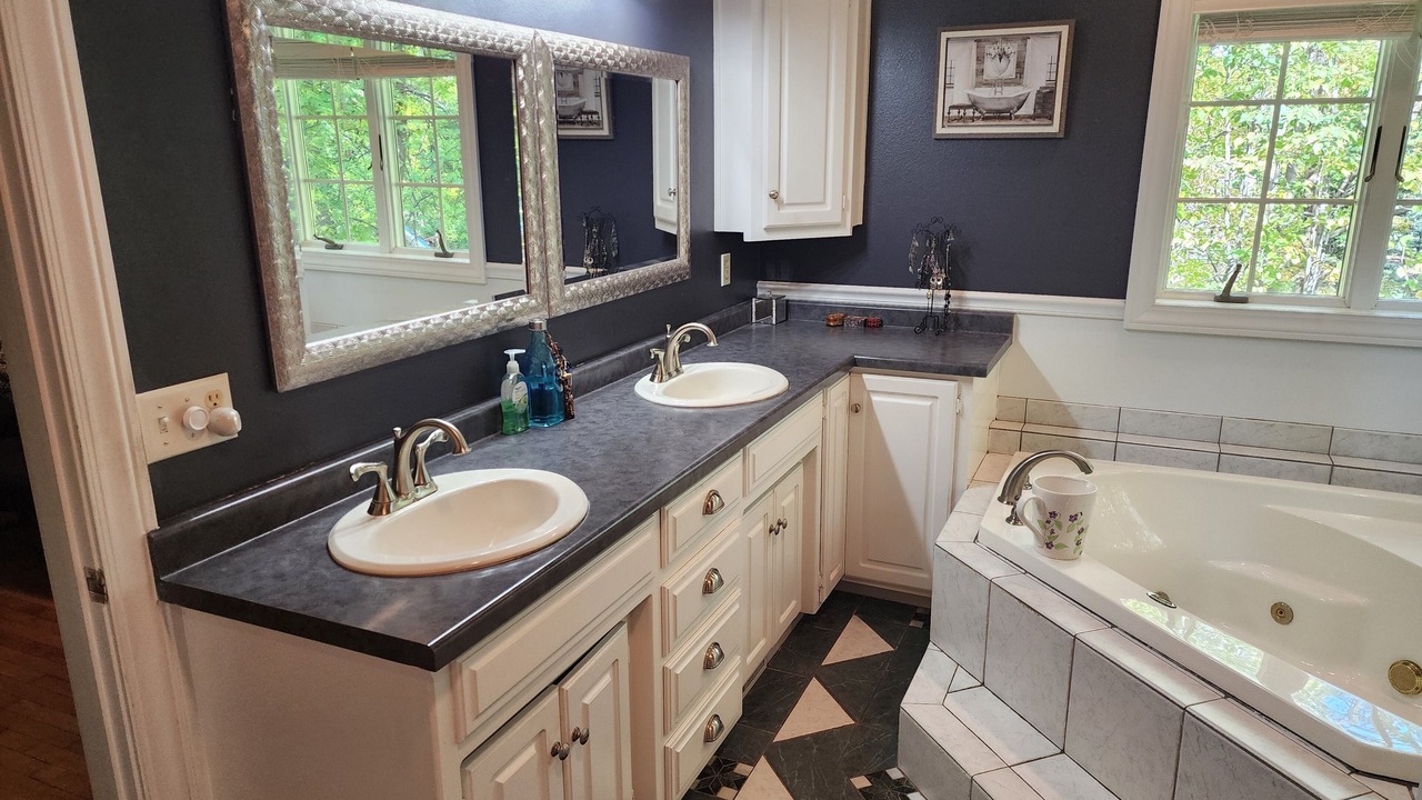 Photo of Bathroom in Kaukauna