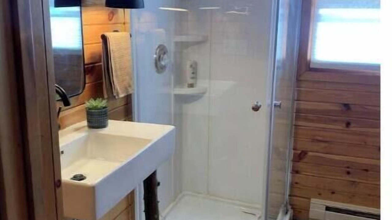 Photo of Bathroom in Elysian