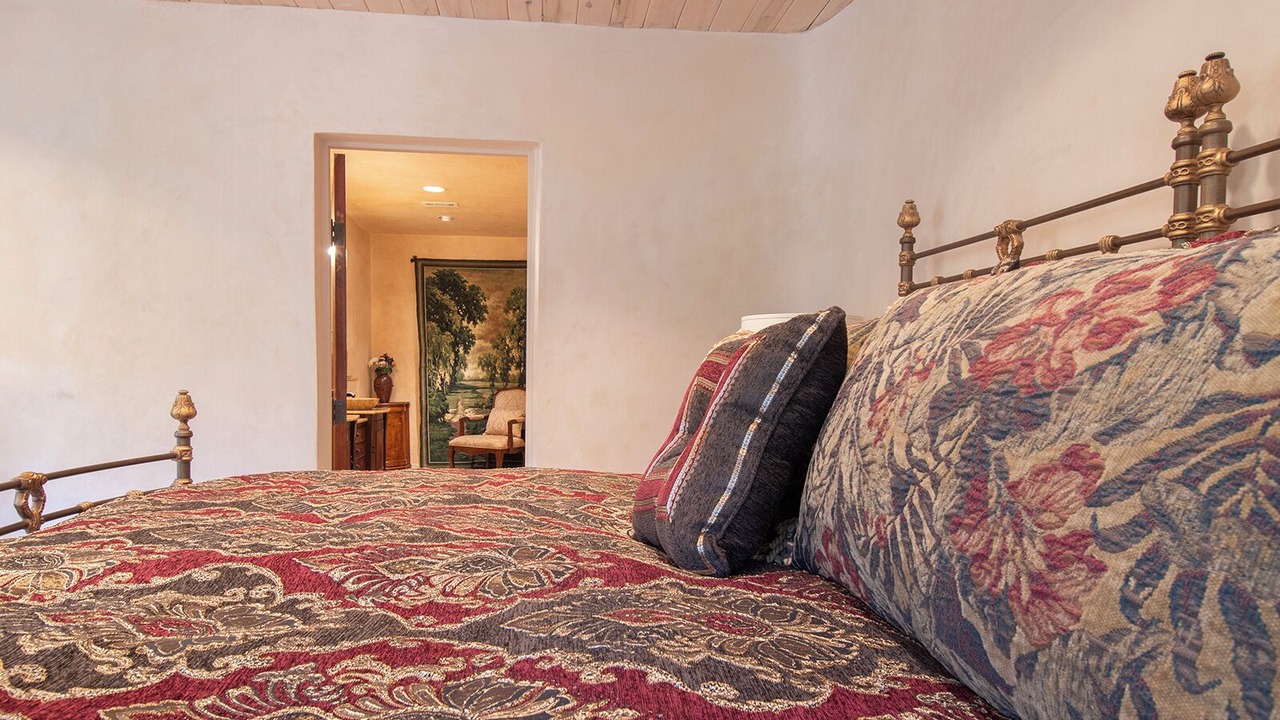 Photo of Bedroom in North Hills