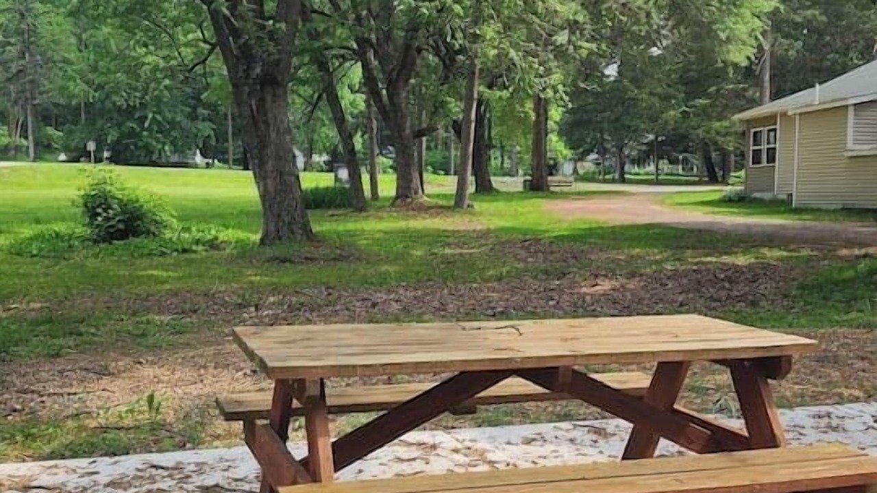 Photo of Outdoor in Briggsville