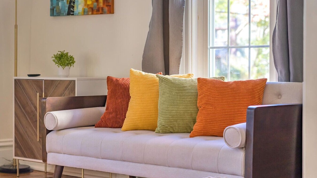 Photo of Livingroom in Canton