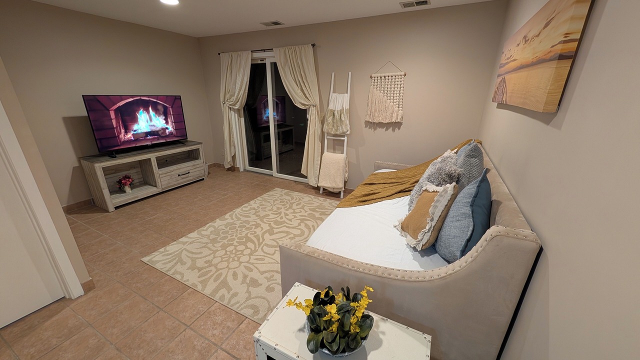 Photo of Bedroom in Maple Grove